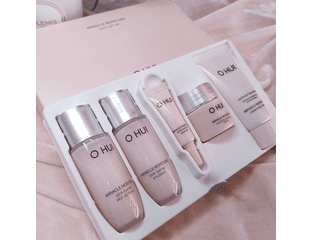 Набор миниатюр увлажняющий с керамидами OHUI Miracle Moisture