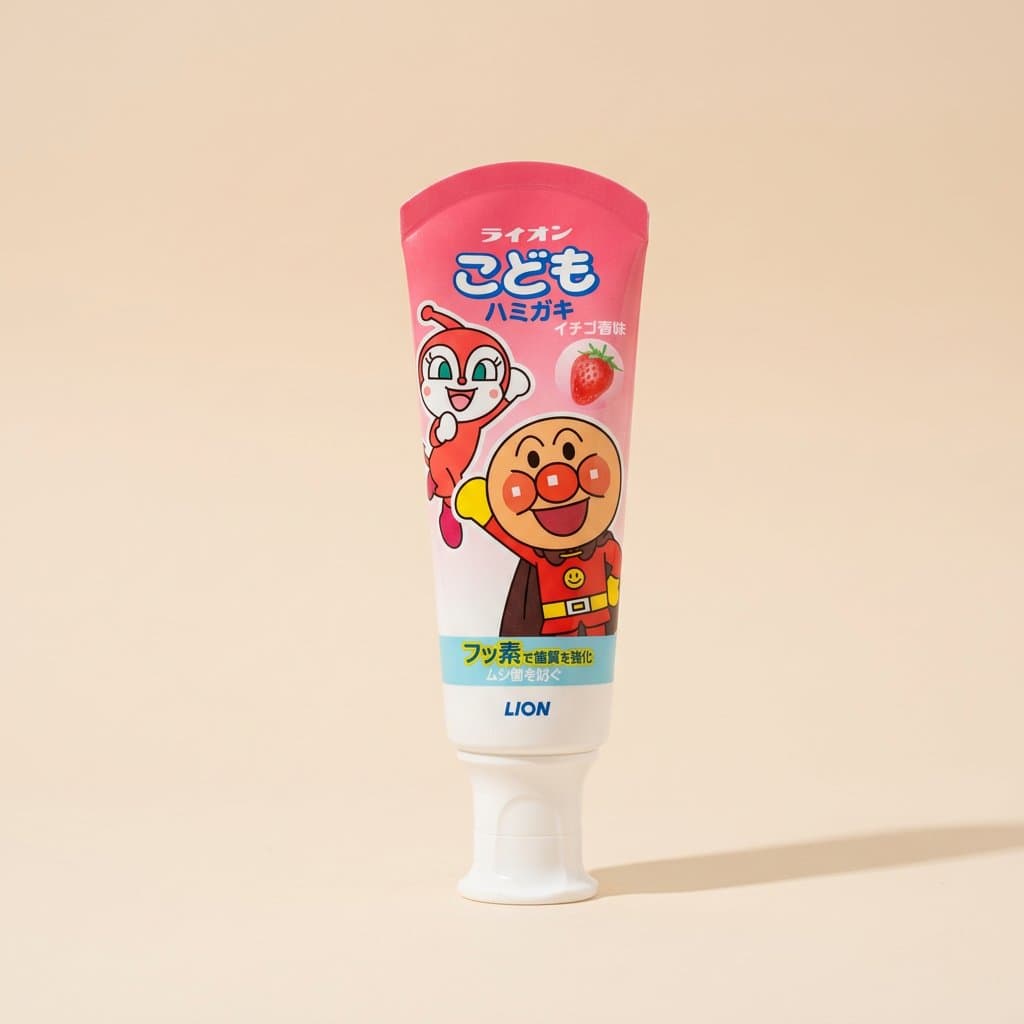 Детская зубная паста с ароматом клубники LION Kids Strawberry,  с 3 лет 40g