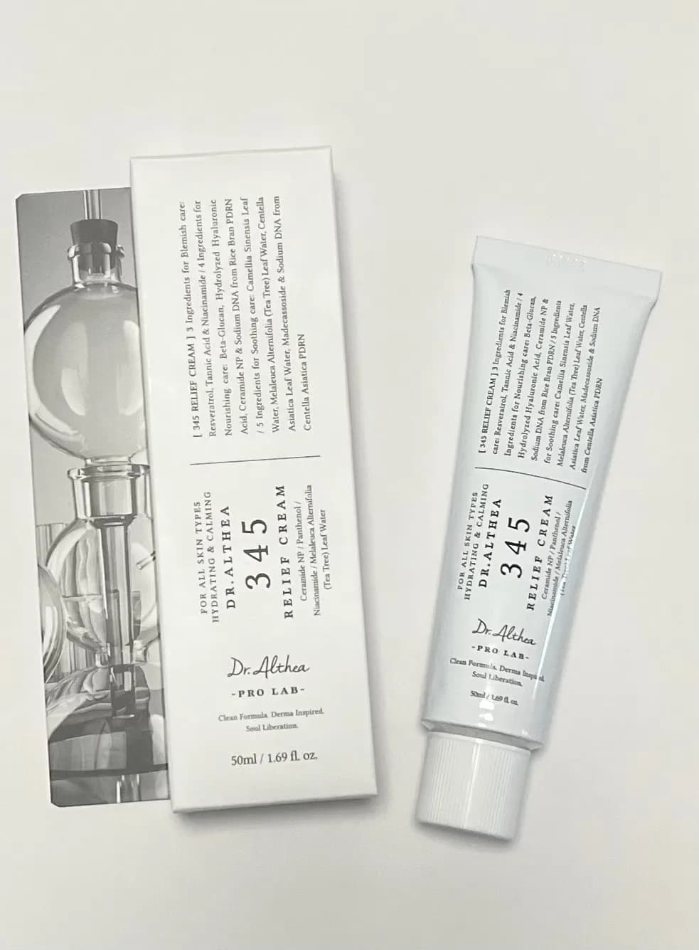 Легкий успокаивающий крем с ресвератролом Dr. Althea 345 Relief Cream