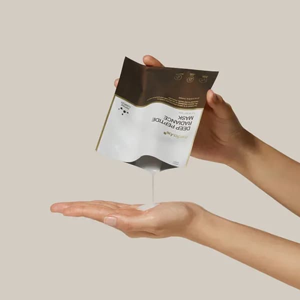 Омолаживающая тканевая маска с пептидами для сияния кожи Medicube Deep Peptide Radiance Mask — миниатюра 4