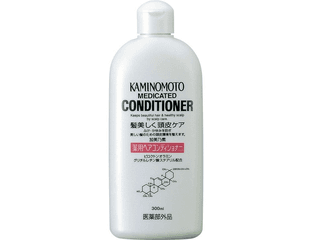 Лечебный кондиционер для ухода за кожей головы Kaminomoto Medicated Conditioner