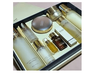 HUI THE FIRST GENIRURE 3pcs Special Set с кушоном АНТИВОЗРАСТНОЙ УХОДОВЫЙ НАБОР