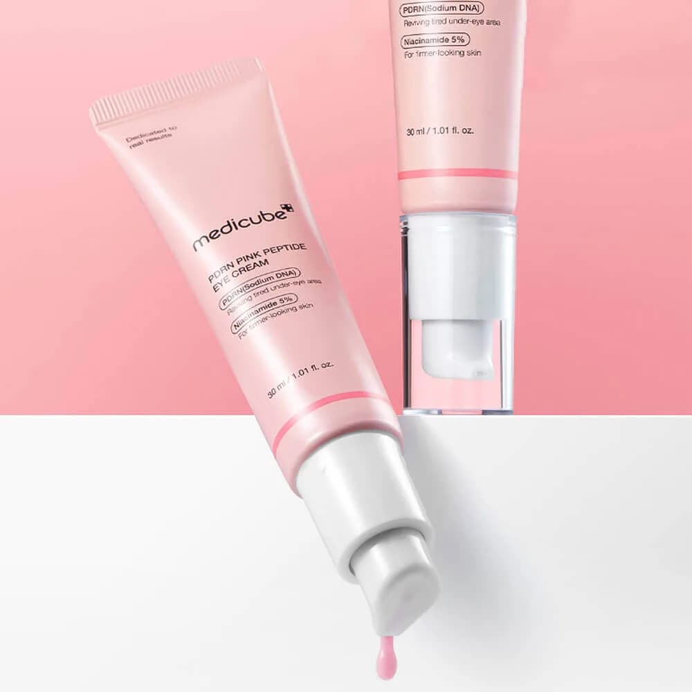 Осветляющий крем для век с ПДРН и розовыми пептидами Medicube PDRN Pink Peptide Eye Cream
